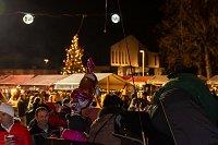 PRAZNIČNA TRŽNICA V DIVAČI in PRIHOD DEDKA MRAZA 45